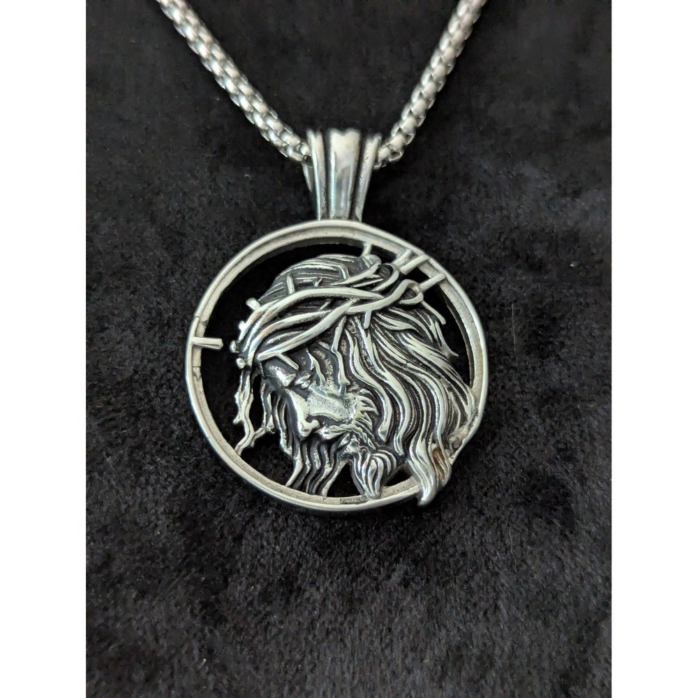 Jesus Crown of Thorns Pendant Necklace Stainless Steel 24in Box Chain Silver